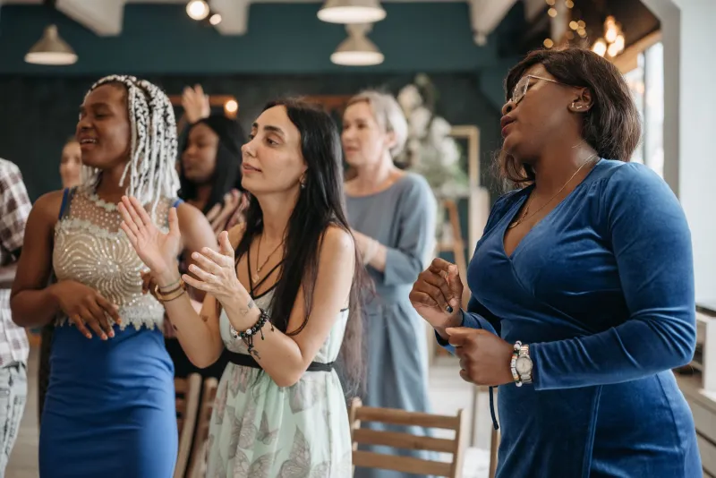 Espiritualidade Sem Rótulo: A Geração Brasileira que Está Inventando Seu Próprio Caminho Sagrado